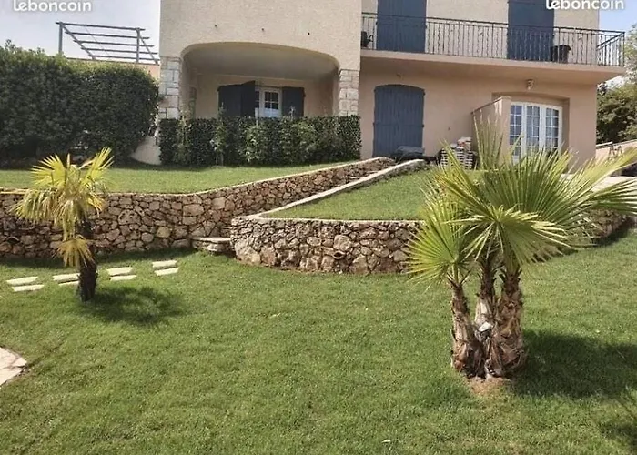T3 Au Coeur D\'Une Villa Moderne